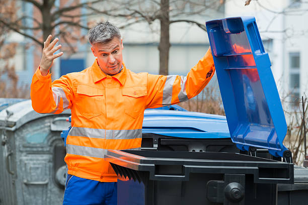 Best Garage Cleanout in East Bronson, FL